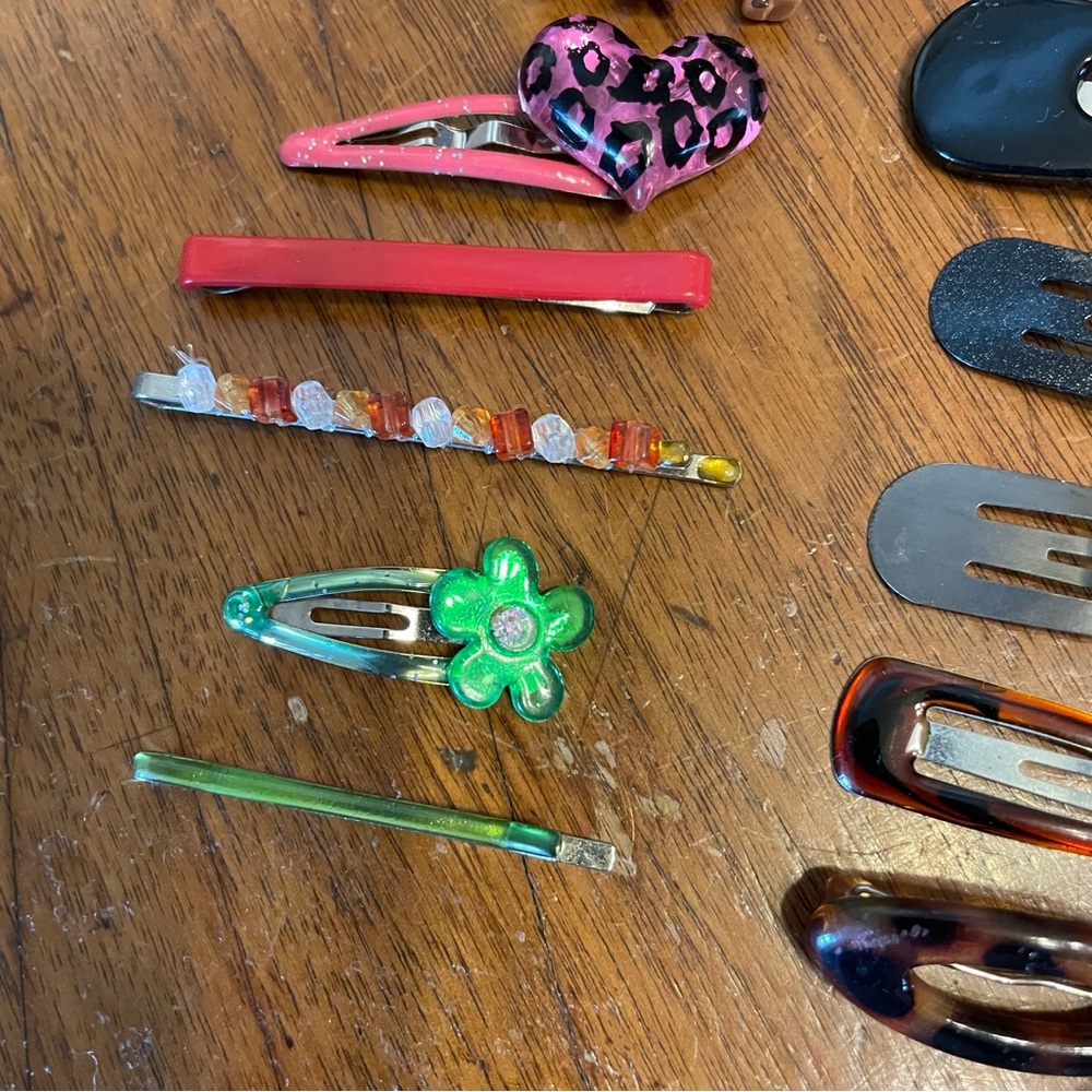 Random Assorted Y2K Hair Clip Bobby Pin Lot Bundle - Picture 3 of 5